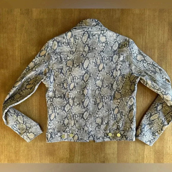 FRAME Jean Jacket Animal Print Coated Python Denim Jacket, Size XS - Picture 5 of 11